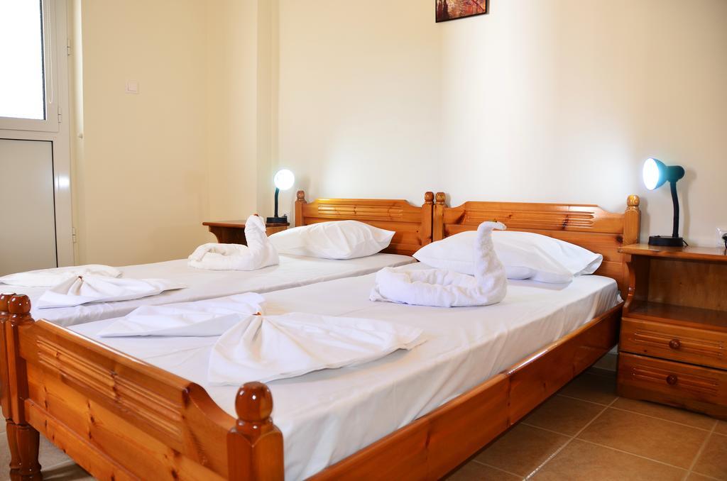 האראקי Georgias Apartments חדר תמונה