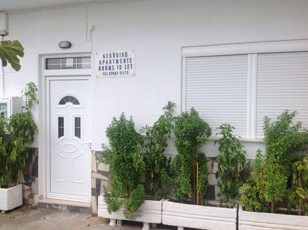 האראקי Georgias Apartments חדר תמונה