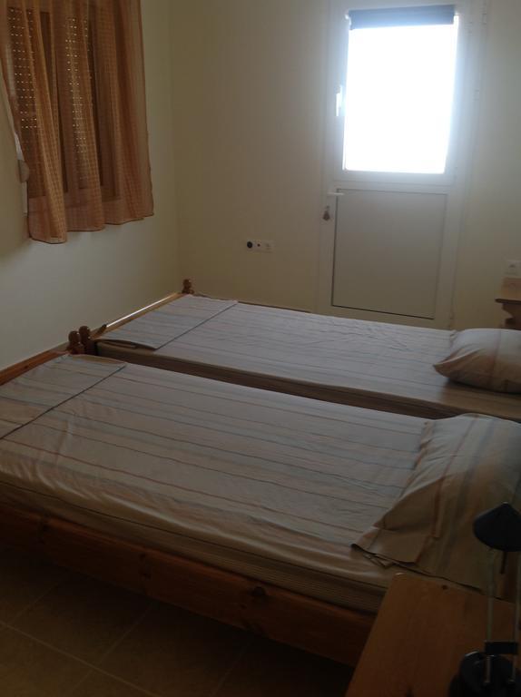 האראקי Georgias Apartments חדר תמונה