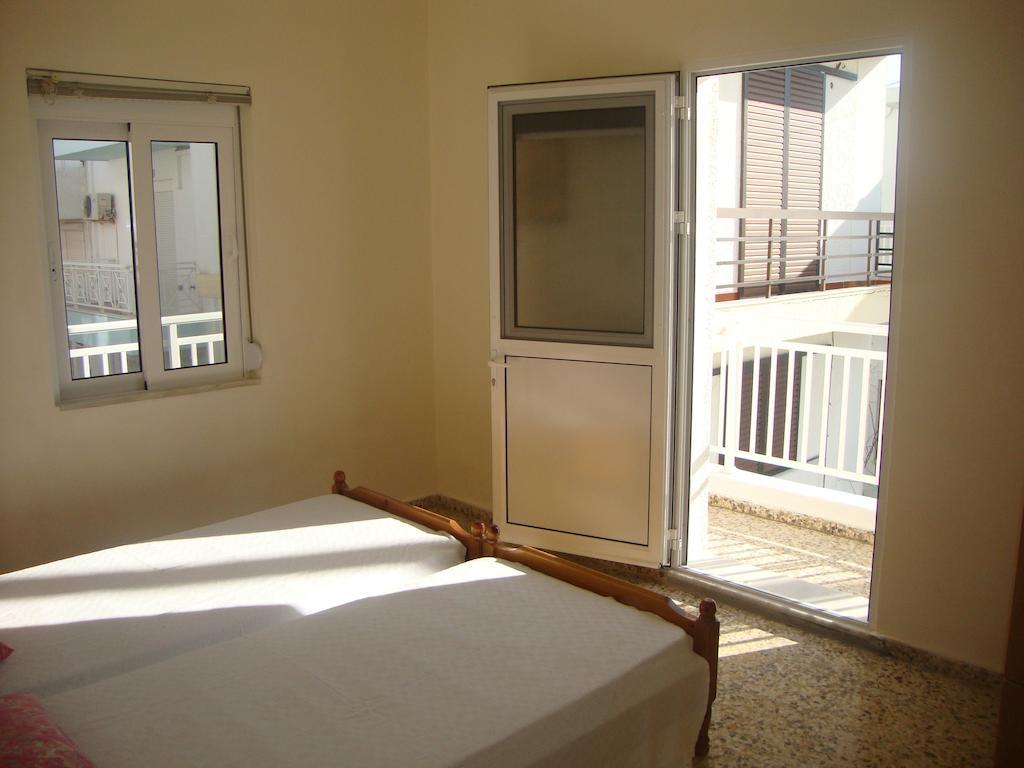 האראקי Georgias Apartments חדר תמונה