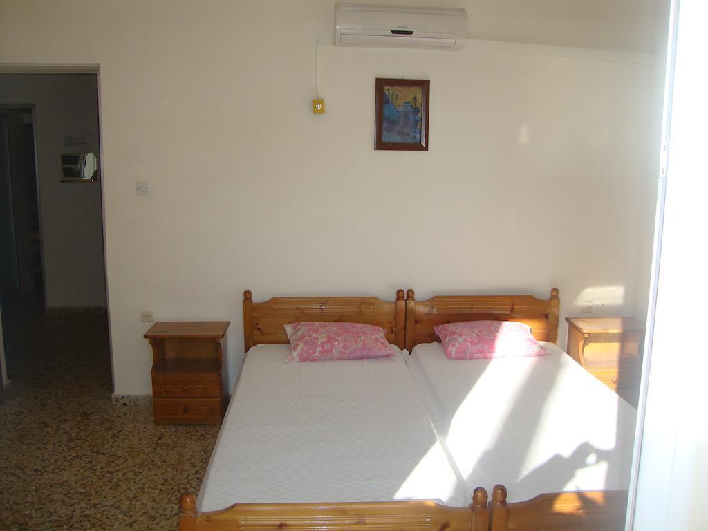 האראקי Georgias Apartments מראה חיצוני תמונה