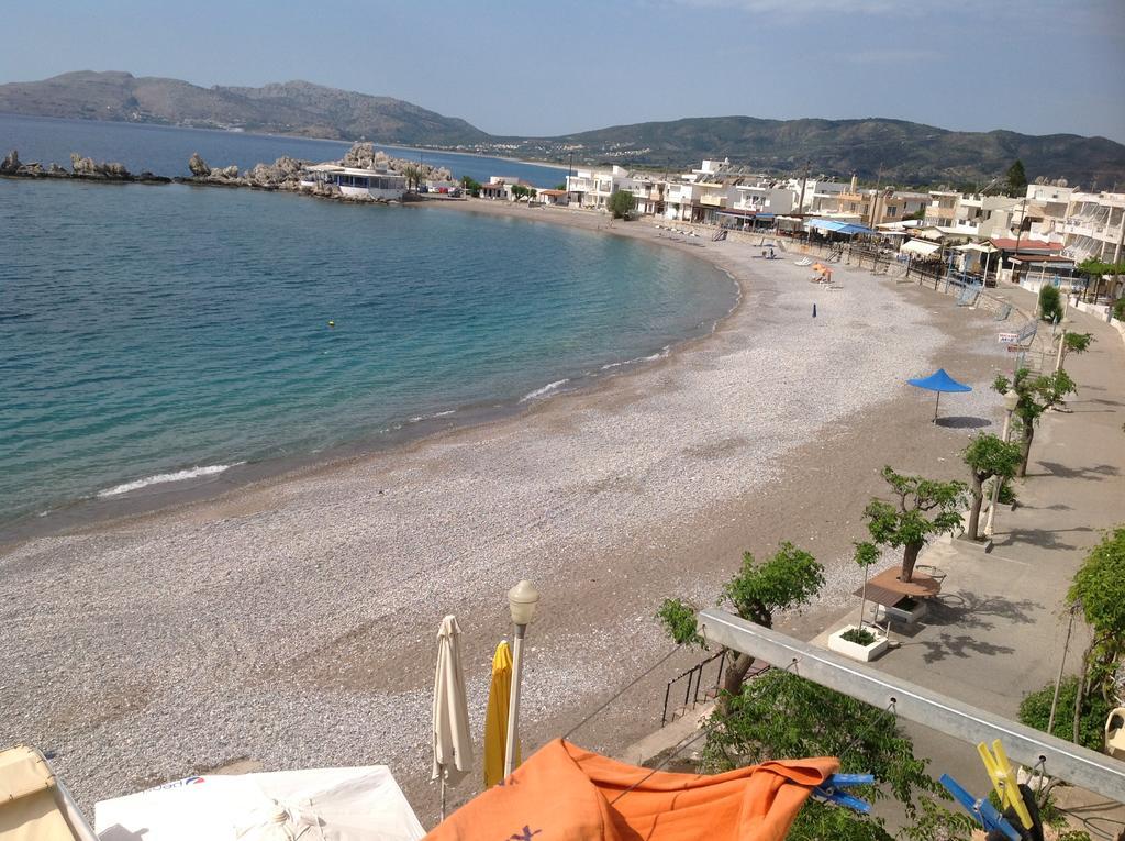 האראקי Georgias Apartments מראה חיצוני תמונה